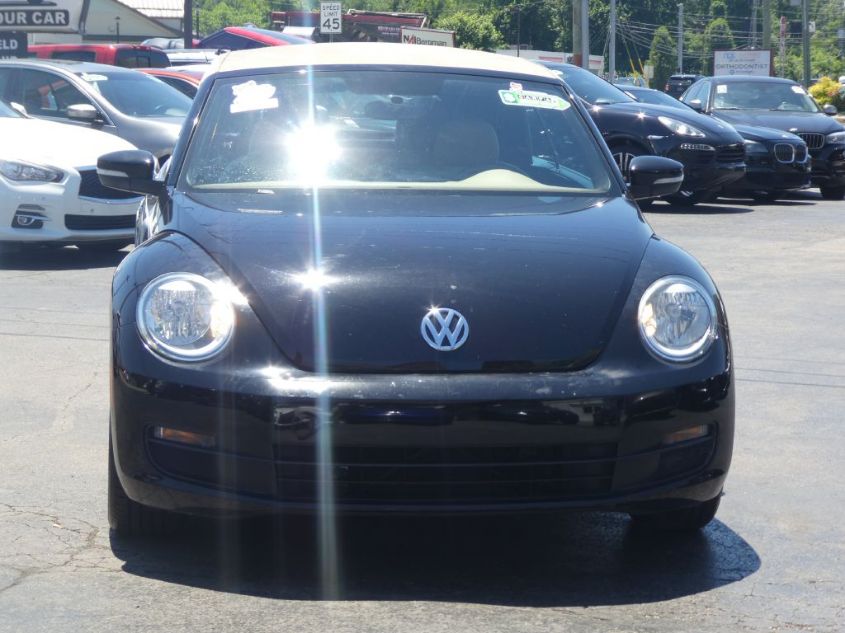 2013 VOLKSWAGEN BEETLE CONVERTIBLE 2.5L 3VW5X7AT4DM820004