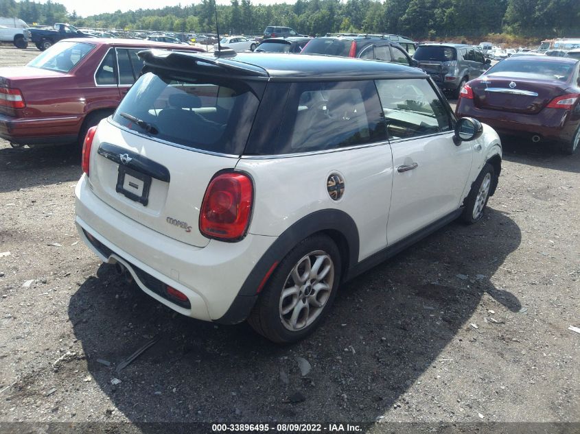 2015 MINI COOPER HARDTOP S WMWXP7C5XF2A58415