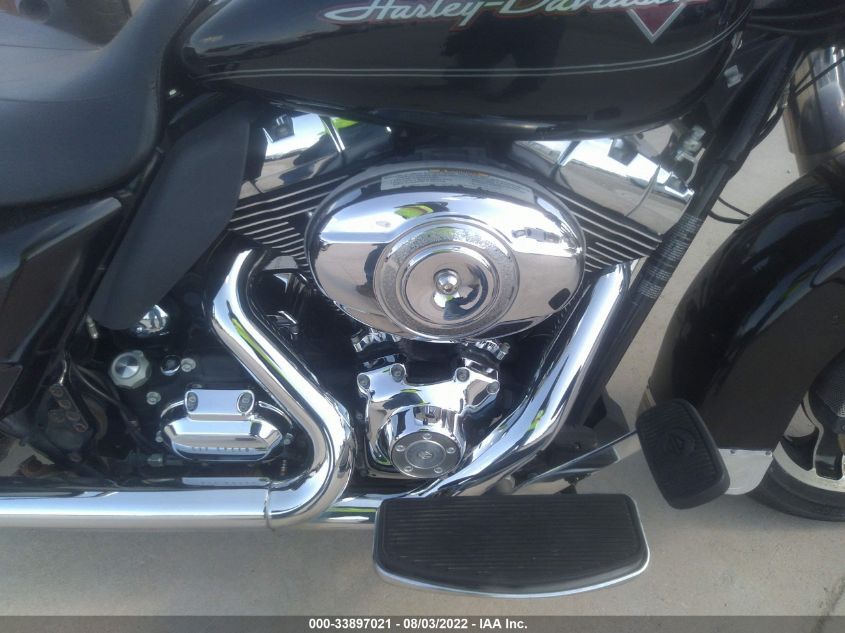 2011 HARLEY-DAVIDSON FLHP 1HD1FHM1XBB619926