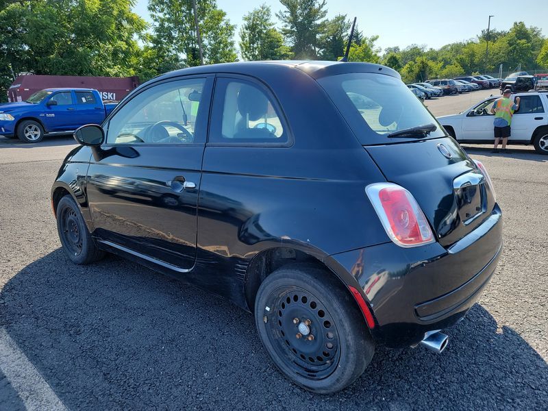2015 FIAT 500 POP 3C3CFFAR6FT750207