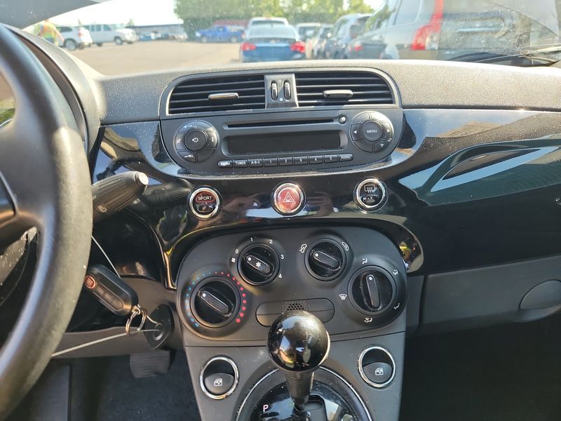 2015 FIAT 500 POP 3C3CFFAR6FT750207