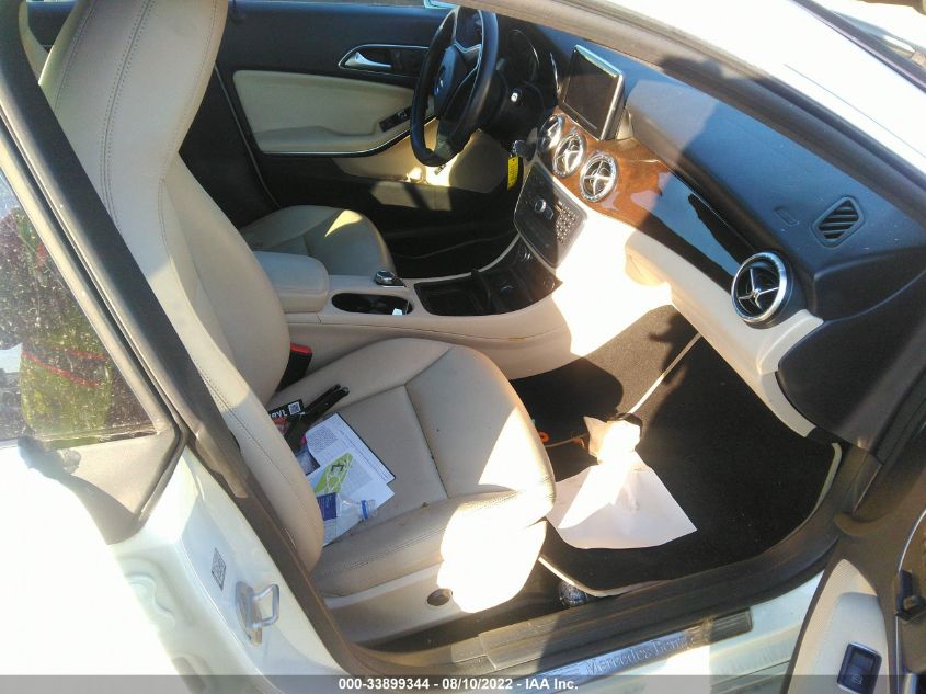2014 MERCEDES-BENZ CLA 250 WDDSJ4EB1EN070940
