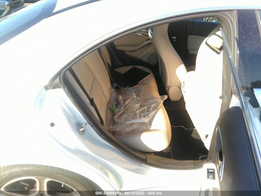 2014 MERCEDES-BENZ CLA 250 WDDSJ4EB1EN070940