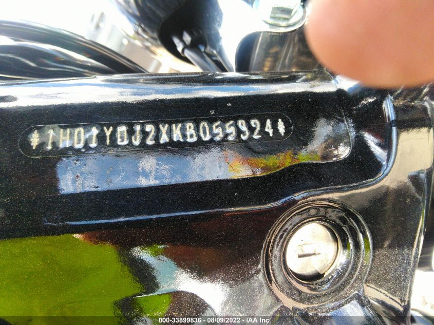 2019 HARLEY-DAVIDSON FLSL 1HD1YDJ2XKB055324