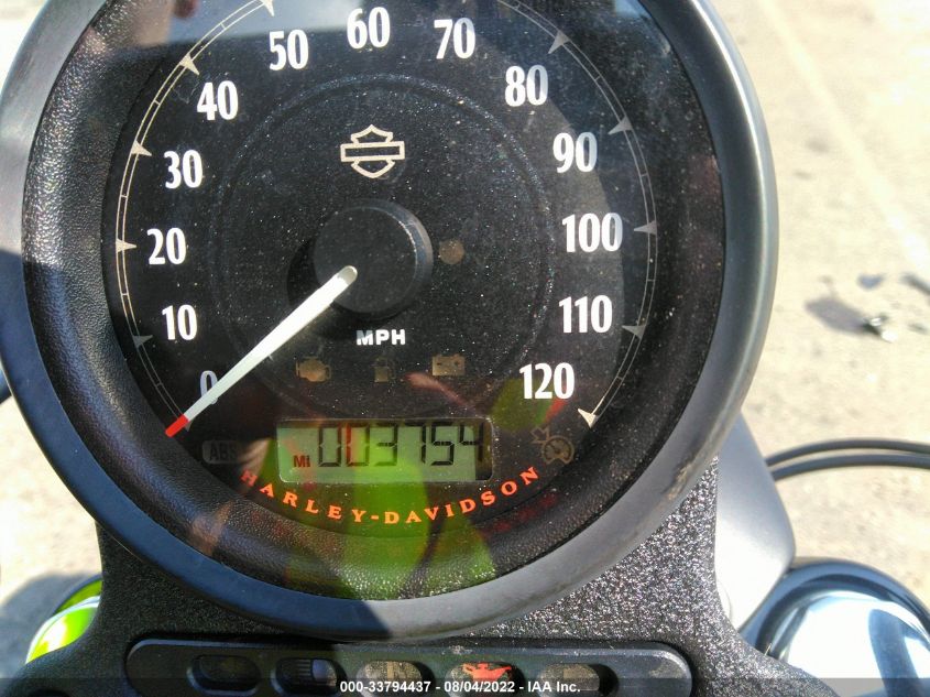 2016 HARLEY-DAVIDSON XL883 IRON 883 1HD4LE215GC413468