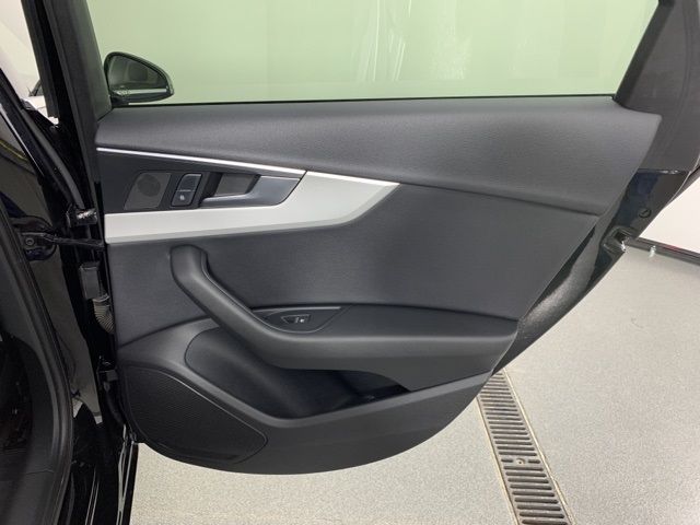 2019 AUDI A4 SEDAN KOMFORT WAUANAF40KN013193