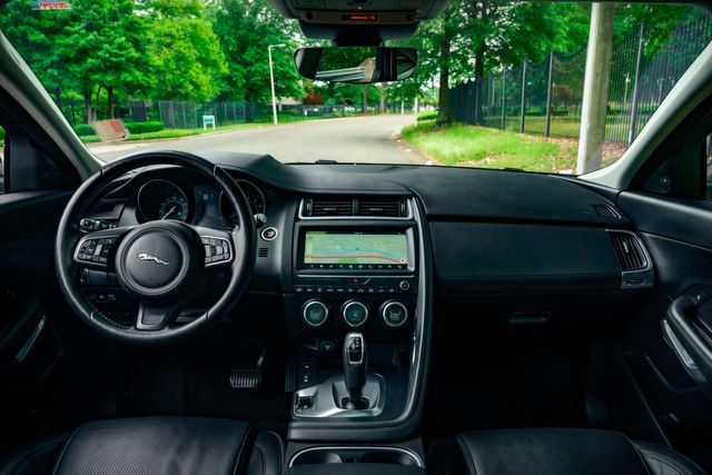 2018 JAGUAR E-PACE S/R-DYNAMIC S SADFJ2FX2J1Z30831