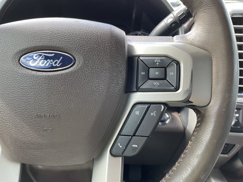 2017 FORD SUPER DUTY F-350 DRW LARIAT 1FT8W3DT9HED08189