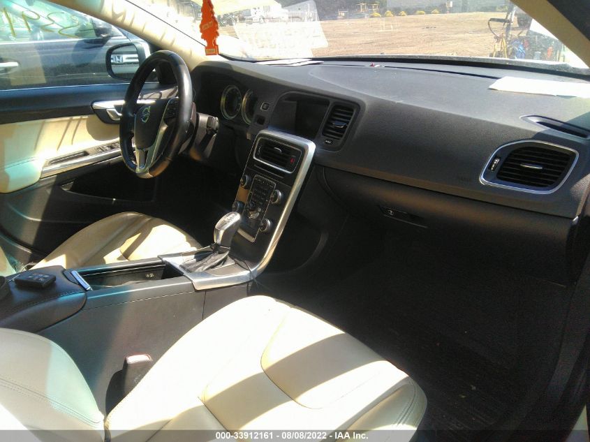 2013 VOLVO S60 T5 YV1612FSXD2201985