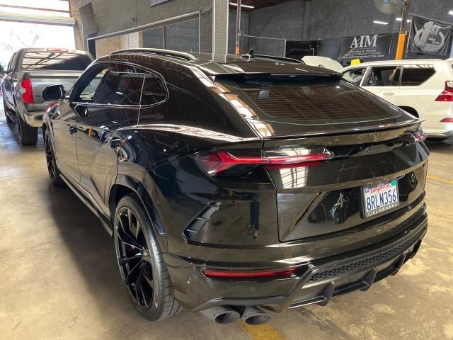 2019 LAMBORGHINI URUS ZPBUA1ZLXKLA02382