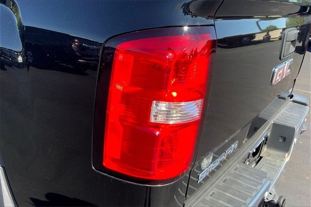 2015 GMC SIERRA 2500HD SLT 1GT12ZE89FF122136