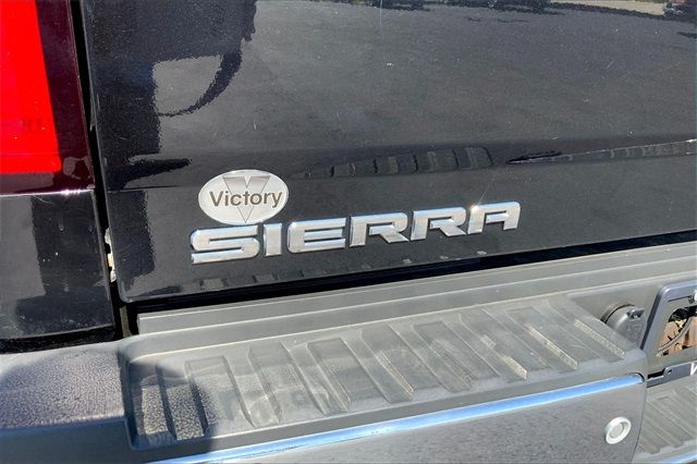 2015 GMC SIERRA 2500HD SLT 1GT12ZE89FF122136