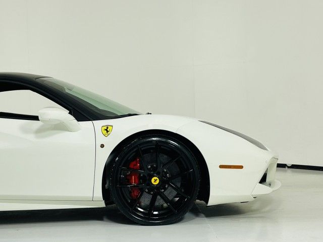 2016 FERRARI 488 GTB ZFF79ALA5G0215383