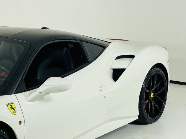 2016 FERRARI 488 GTB ZFF79ALA5G0215383