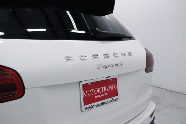 2016 PORSCHE CAYENNE WP1AA2A22GKA37173