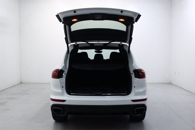 2016 PORSCHE CAYENNE WP1AA2A22GKA37173