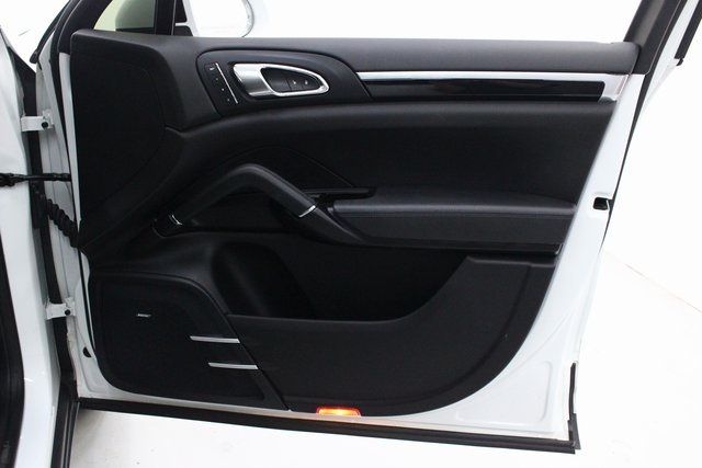 2016 PORSCHE CAYENNE WP1AA2A22GKA37173