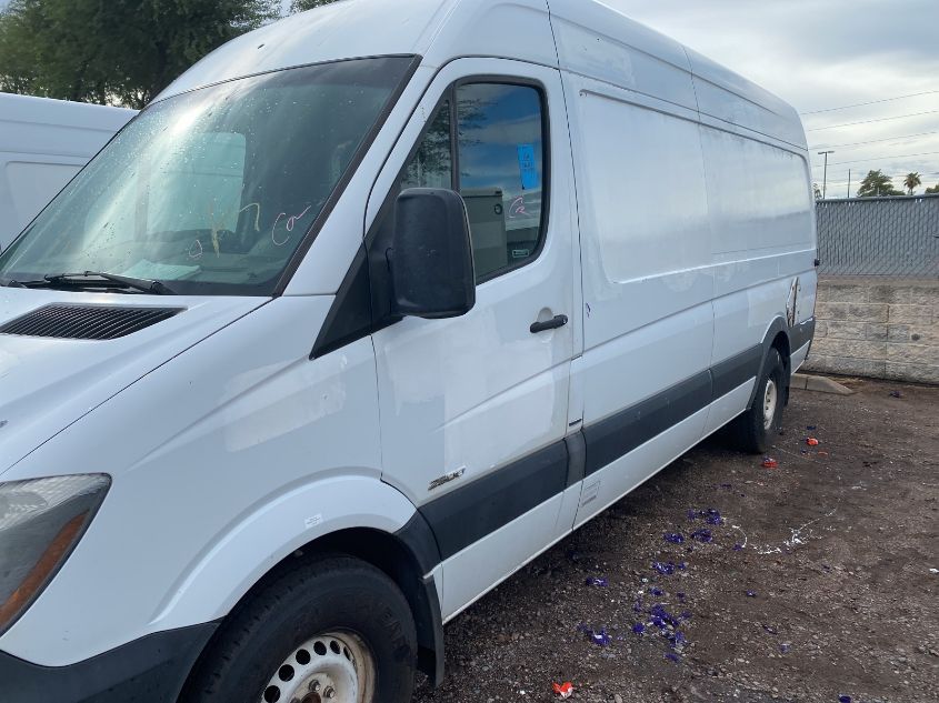 2014 MERCEDES-BENZ SPRINTER CARGO VANS WD3PE8DE2E5824316