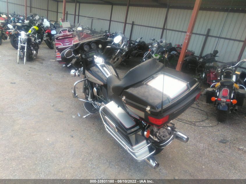 2010 HARLEY-DAVIDSON FLHTCU 1HD1FC419AB627906