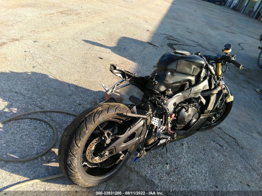 2018 HONDA CBR600 RR - JH2PC40J8JK400519