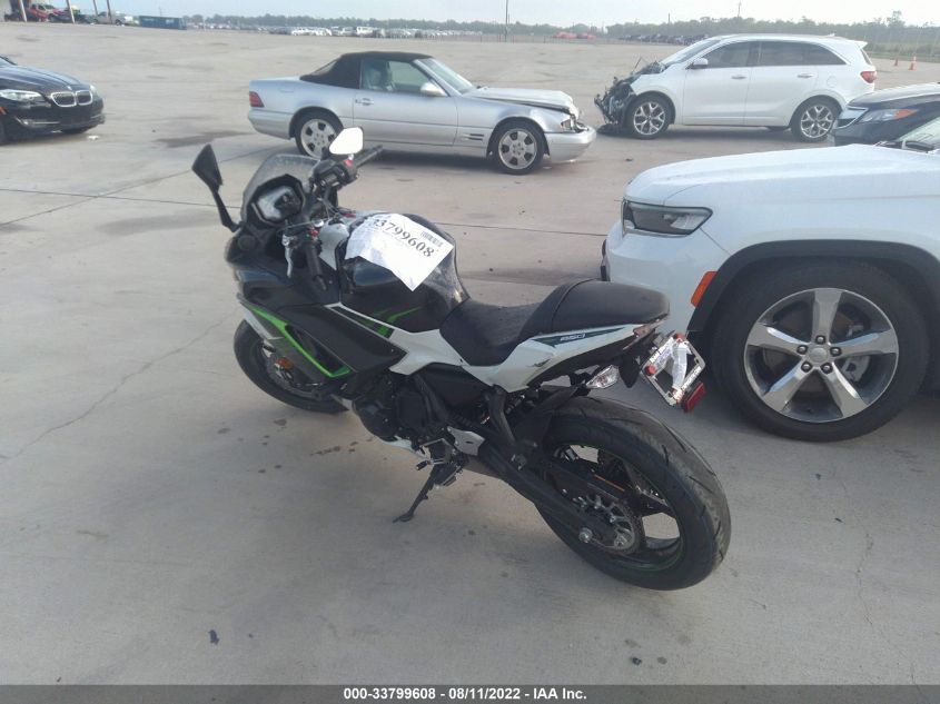 2022 KAWASAKI EX650 N ML5EXEN10NDA76184