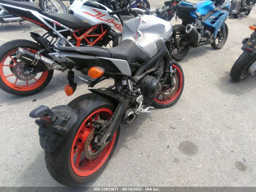 2019 YAMAHA MT09 C JYARN53Y3KA001207
