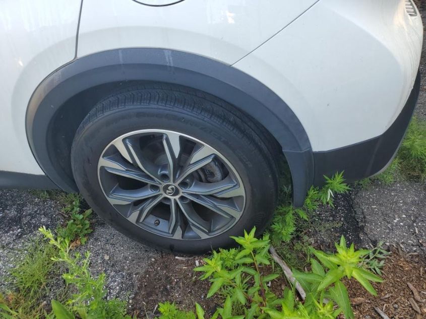 2018 INFINITI QX30 ESSENTIAL SJKCH5CR7JA005900