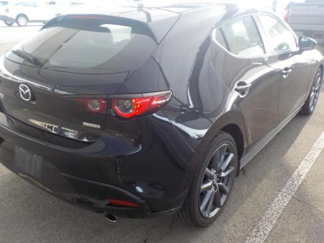 2021 MAZDA MAZDA3 HATCHBACK SELECT JM1BPAKL7M1330834