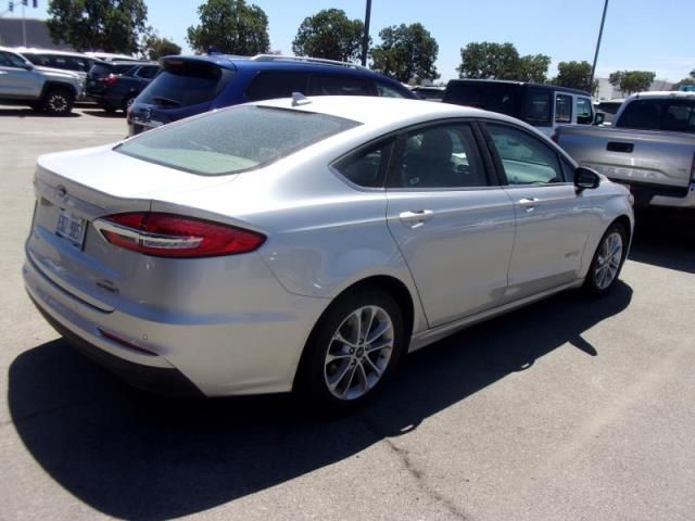 2019 FORD FUSION HYBRID SE 3FA6P0LU0KR263103