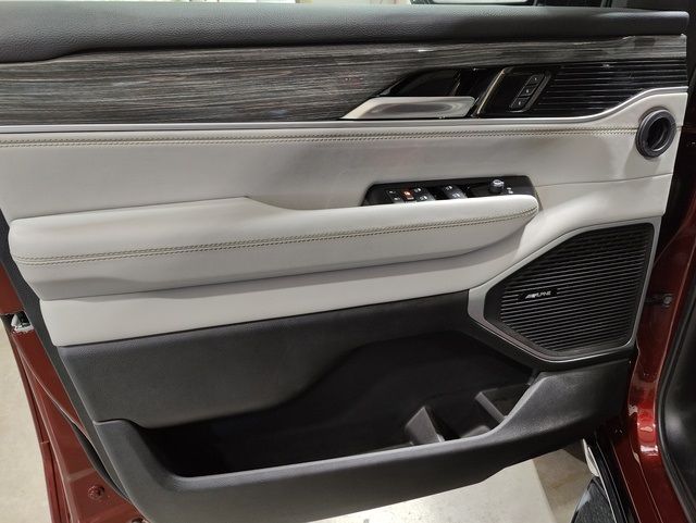 2022 JEEP WAGONEER SERIES II 1C4SJUBT5NS146703