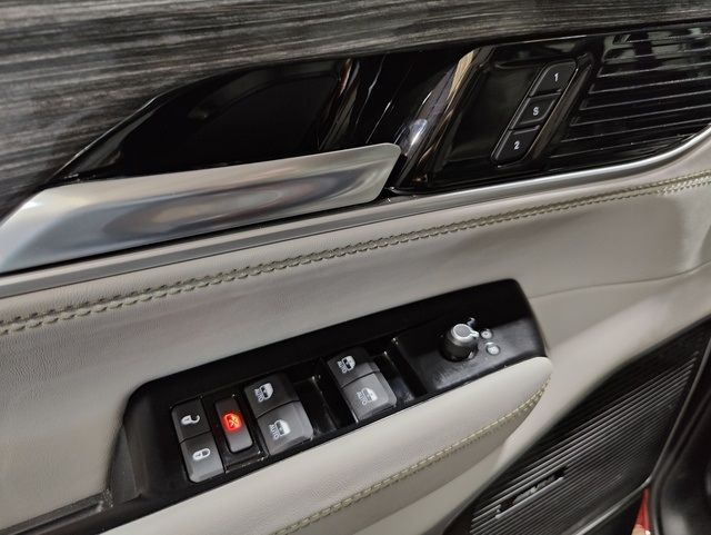2022 JEEP WAGONEER SERIES II 1C4SJUBT5NS146703