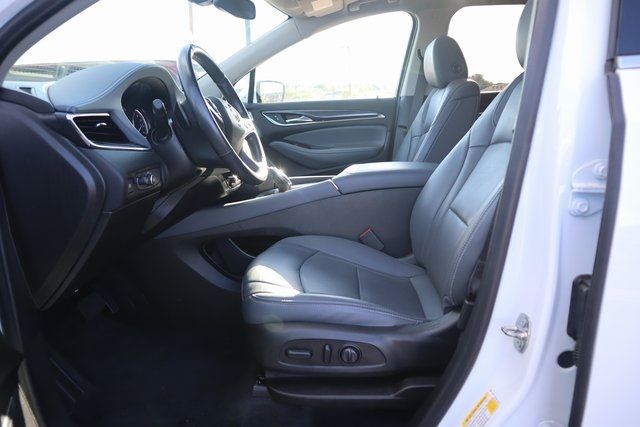 2021 BUICK ENCLAVE ESSENCE 5GAEVAKW8MJ153824