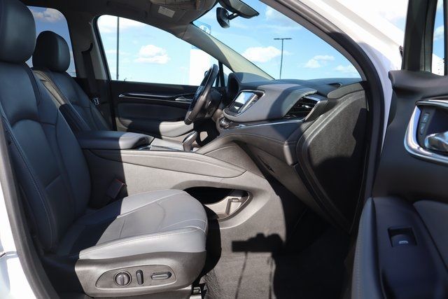 2021 BUICK ENCLAVE ESSENCE 5GAEVAKW8MJ153824