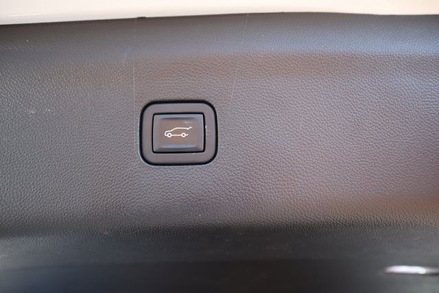 2021 BUICK ENCLAVE ESSENCE 5GAEVAKW8MJ153824