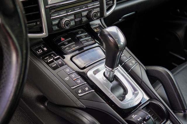 2016 PORSCHE CAYENNE DIESEL WP1AF2A23GLA40160