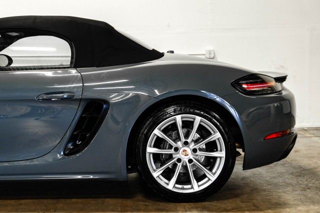 2017 PORSCHE 718 BOXSTER WP0CA2A84HS222129