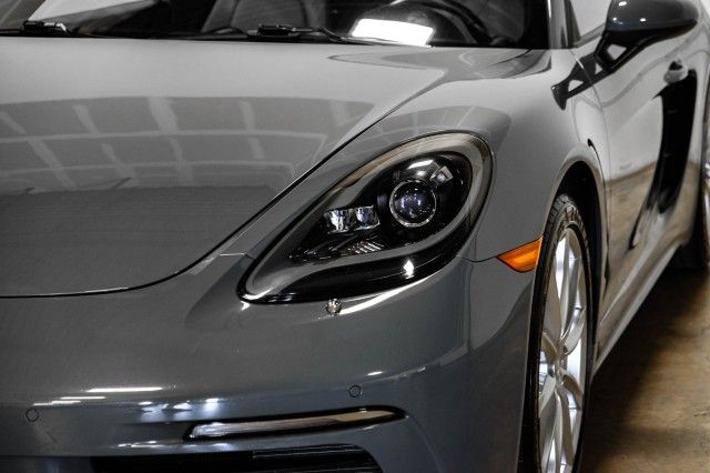 2017 PORSCHE 718 BOXSTER WP0CA2A84HS222129