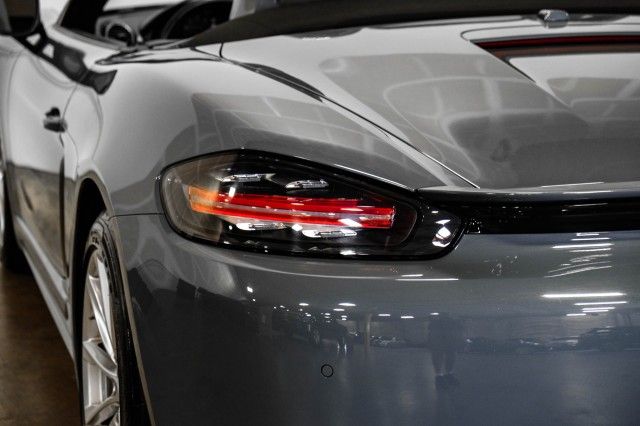 2017 PORSCHE 718 BOXSTER WP0CA2A84HS222129