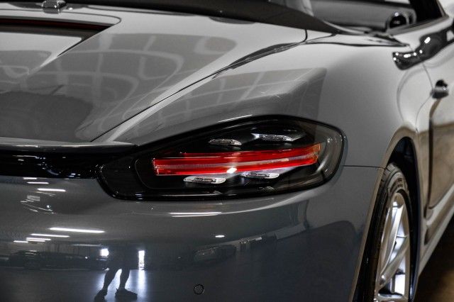 2017 PORSCHE 718 BOXSTER WP0CA2A84HS222129