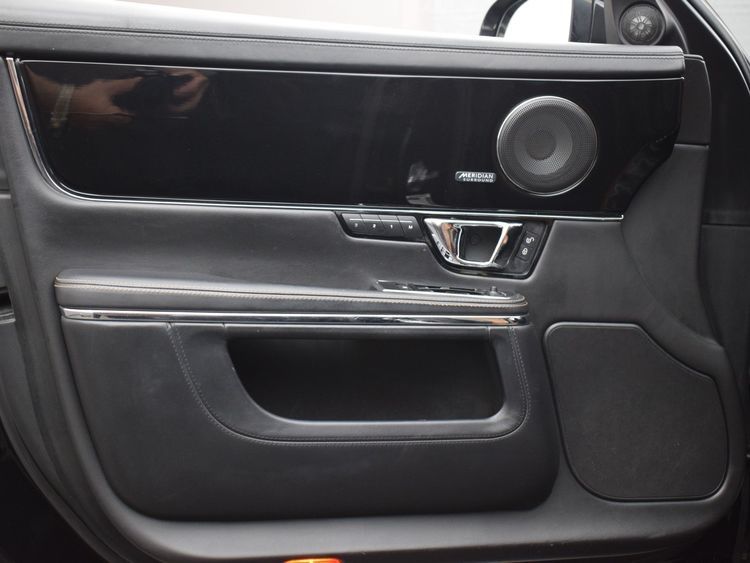 2014 JAGUAR XJ XJR SAJWA2EK0EMV60146