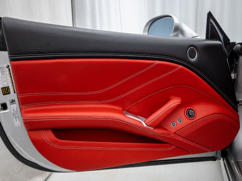 2015 FERRARI CALIFORNIA T ZFF77XJAXF0209637