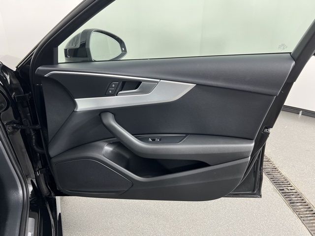 2018 AUDI A4 SEDAN PROGRESSIV WAUBNAF41JN012251