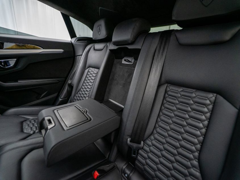 2019 LAMBORGHINI URUS ZPBUA1ZL5KLA02323