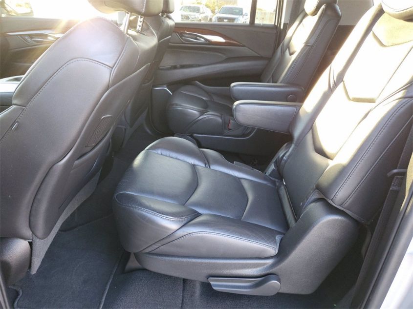 2018 CADILLAC ESCALADE ESV LUXURY 1GYS3HKJ7JR360183