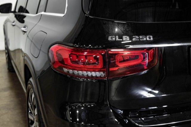 2020 MERCEDES-BENZ GLB GLB 250 W1N4M4HB3LW036861