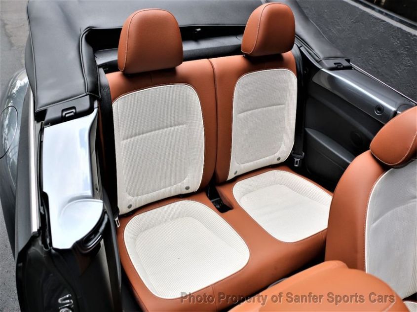 2017 VOLKSWAGEN BEETLE CONVERTIBLE 1.8T S/1.8T SE 3VW517AT4HM822133