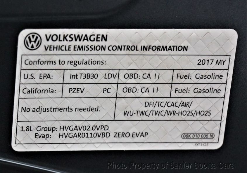 2017 VOLKSWAGEN BEETLE CONVERTIBLE 1.8T S/1.8T SE 3VW517AT4HM822133