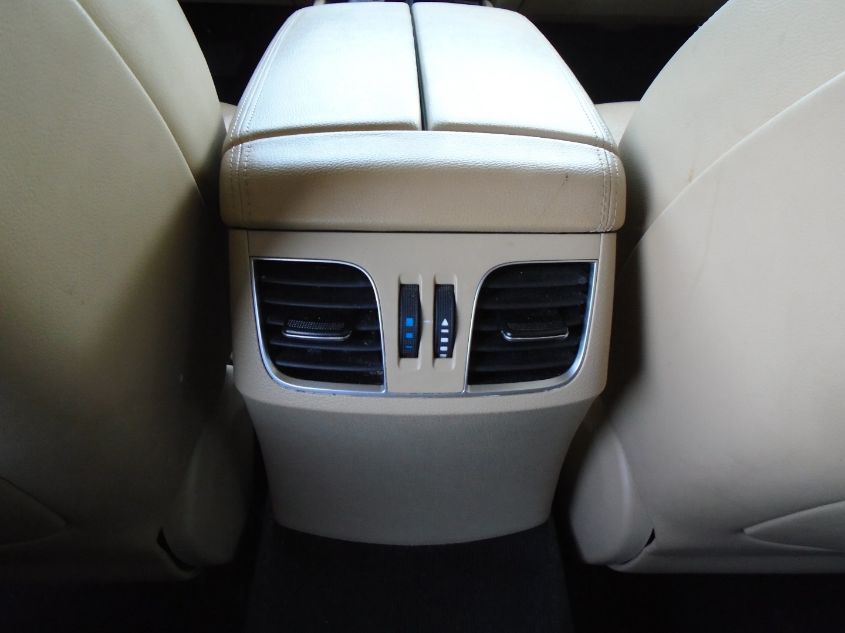 2015 HYUNDAI GENESIS 3.8L KMHGN4JE6FU103812