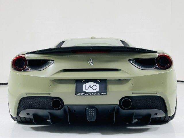 2017 FERRARI 488 GTB ZFF79ALA1H0227158