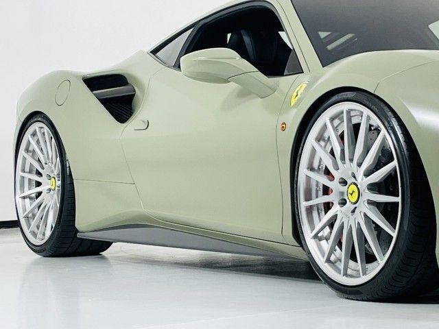 2017 FERRARI 488 GTB ZFF79ALA1H0227158